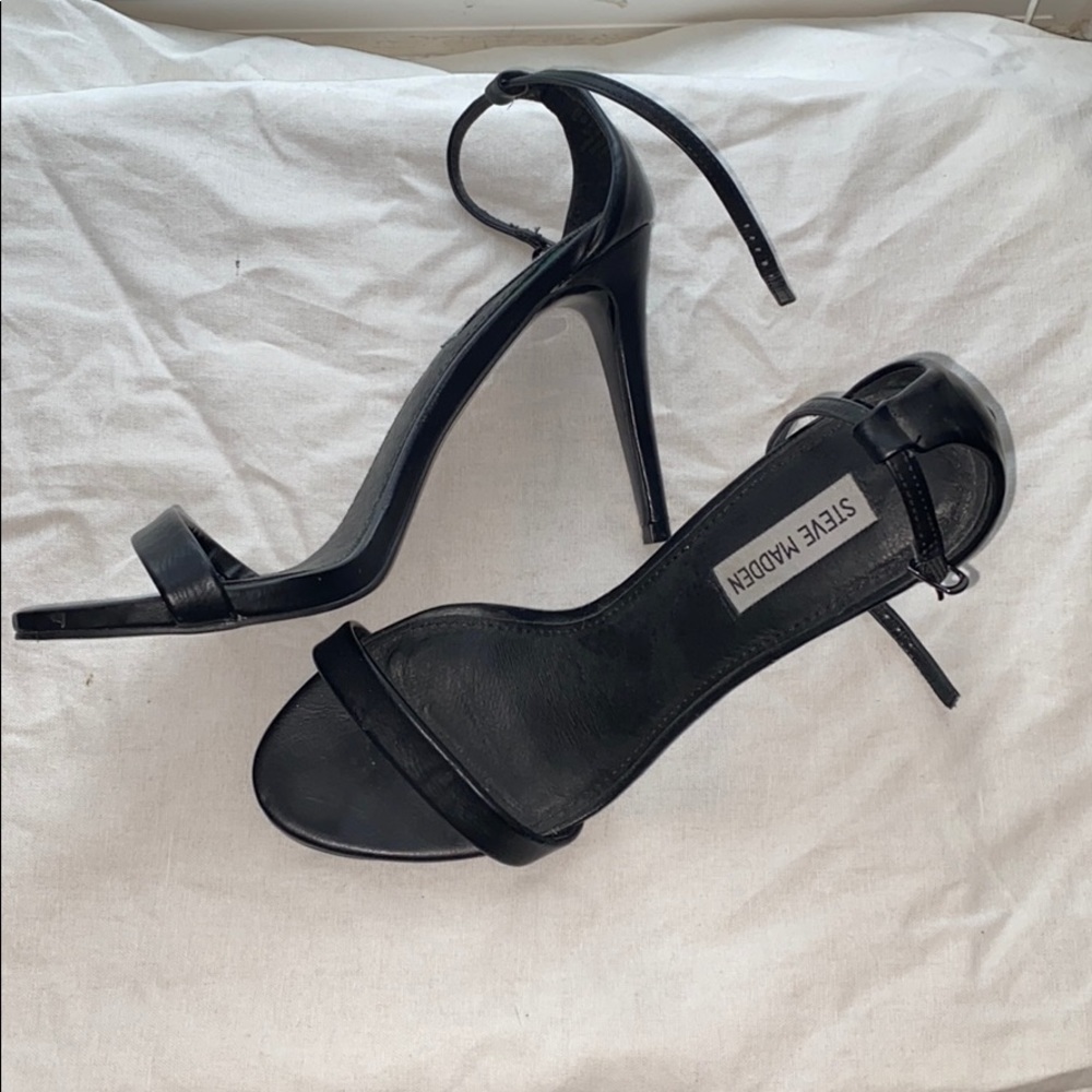 Steve Madden Single Strap Black Pump Sandal